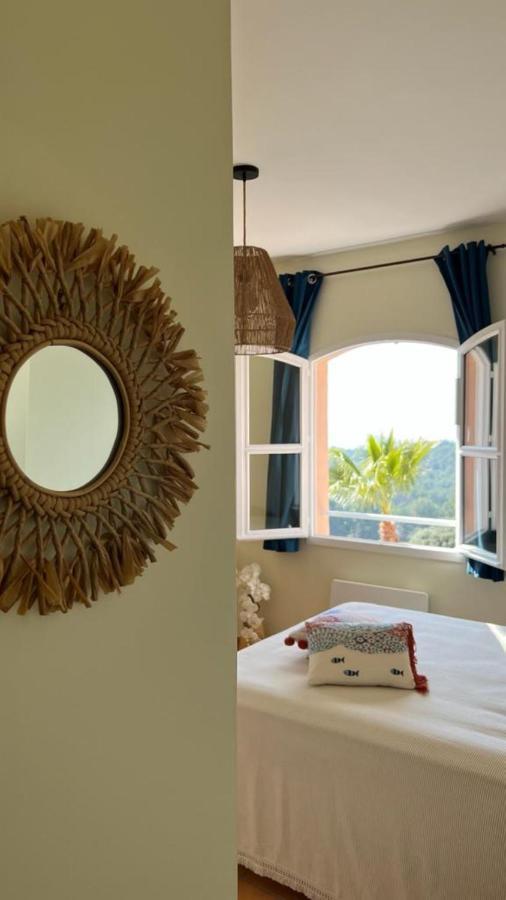 Hameau Des Amandiers Vue Mer - Piscine, Golf Et Tennis Prive 滨海圣西尔 外观 照片