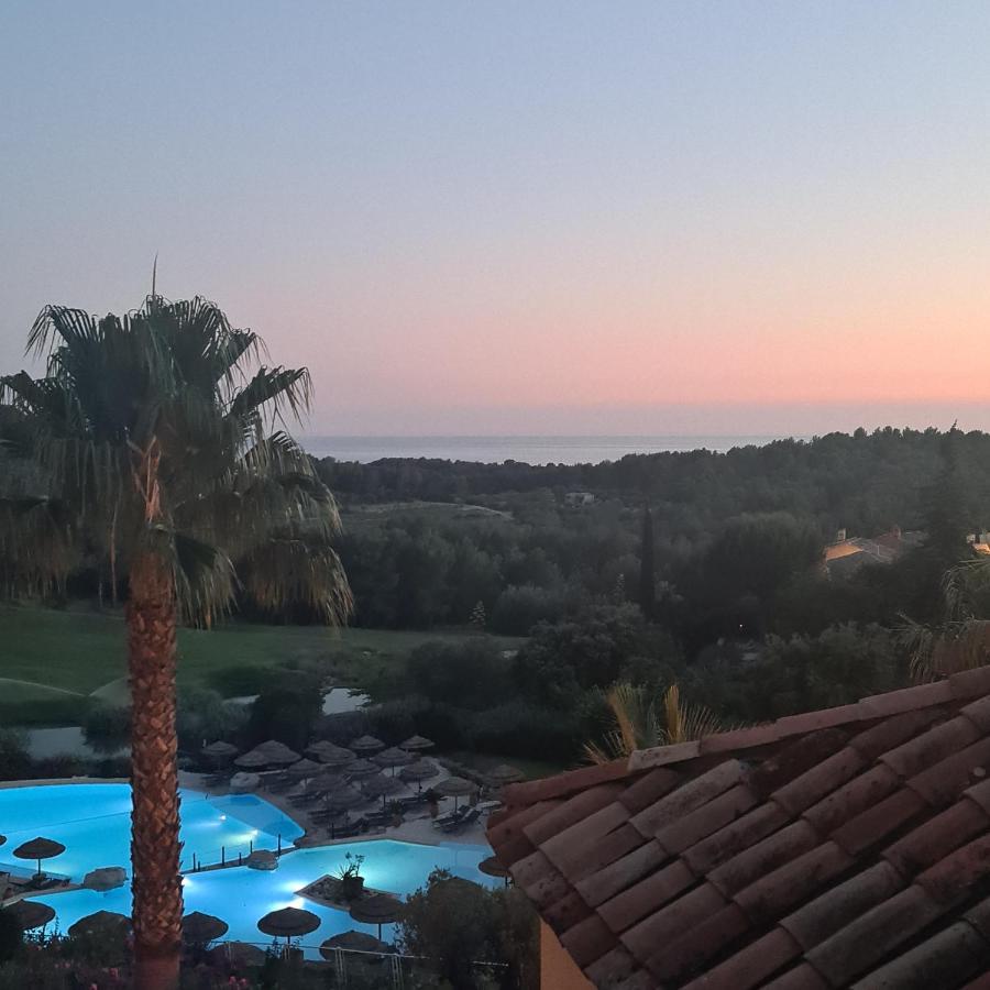 Hameau Des Amandiers Vue Mer - Piscine, Golf Et Tennis Prive 滨海圣西尔 外观 照片
